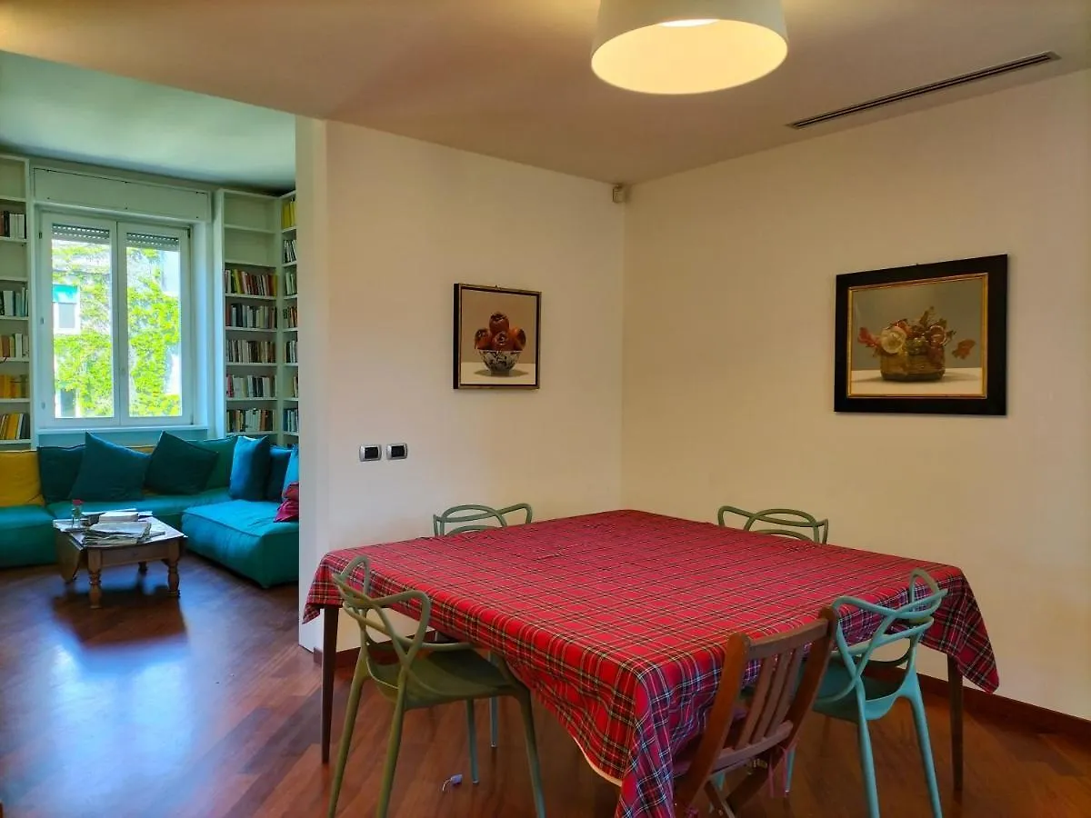 Stanza N. 3 In Appartamento Incantevole Zona Solari Milaan 0*,  Italië